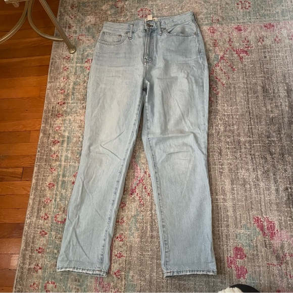 The Curvy Perfect Vintage Jean- Light Wash - Picture 9 of 11